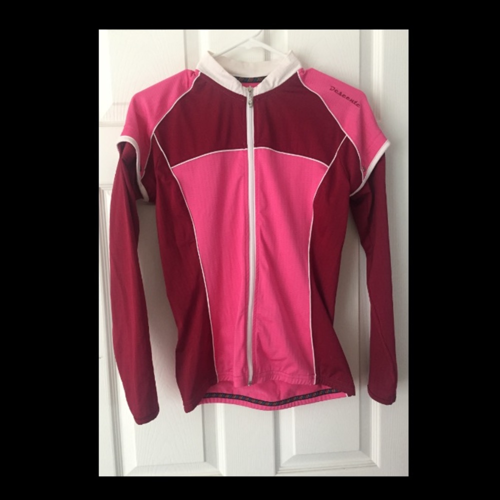 Descente Cycling Jersey w/Removable Sleeves